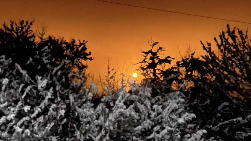 Не е НЛО: Военно учение освети Казанлък