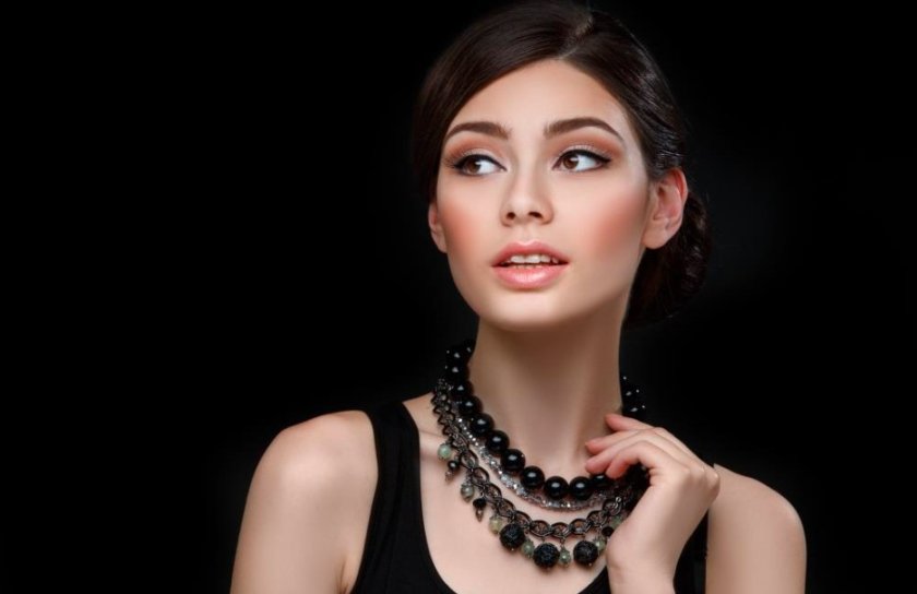 Дойде ли краят на масивните бижута или точно обратното?