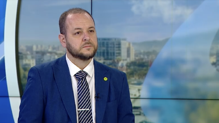 Бившият министър на околната среда и водите Борислав Сандов е