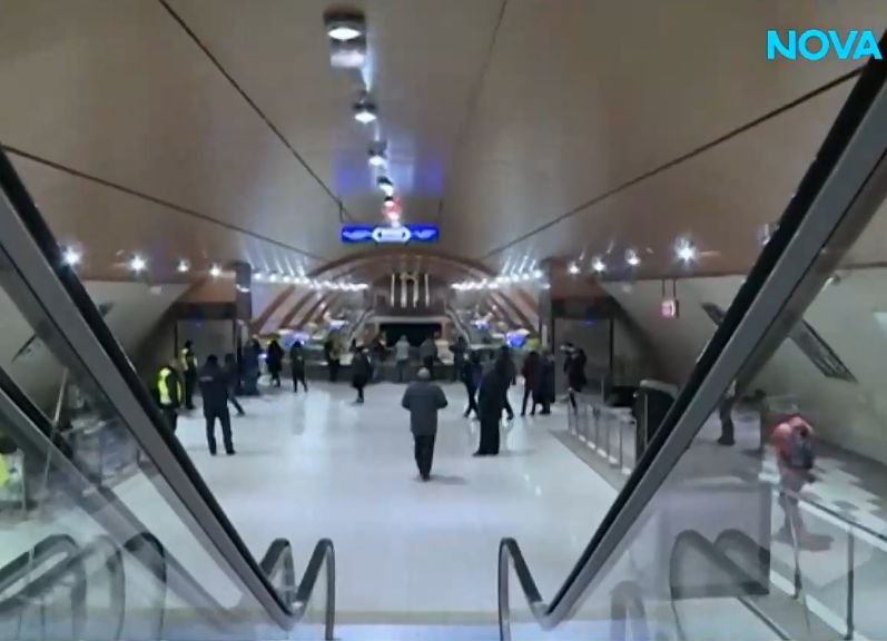 Оставиха в ареста 19-годишния младеж, нападнал две деца в метрото,