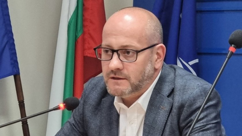 Кънев: България е изправена пред два риска заради членството си в ЕС