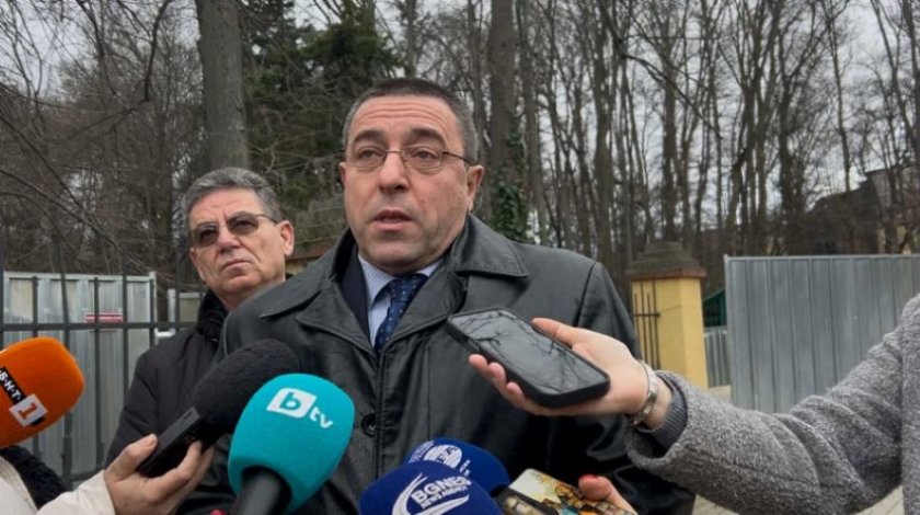 Премахват временно спирката на Военна академия в София