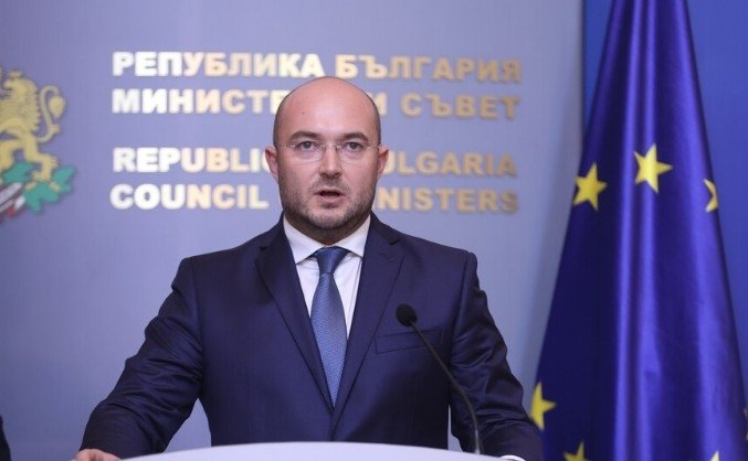 Правосъдното министерство проверява дружеството на Калушев