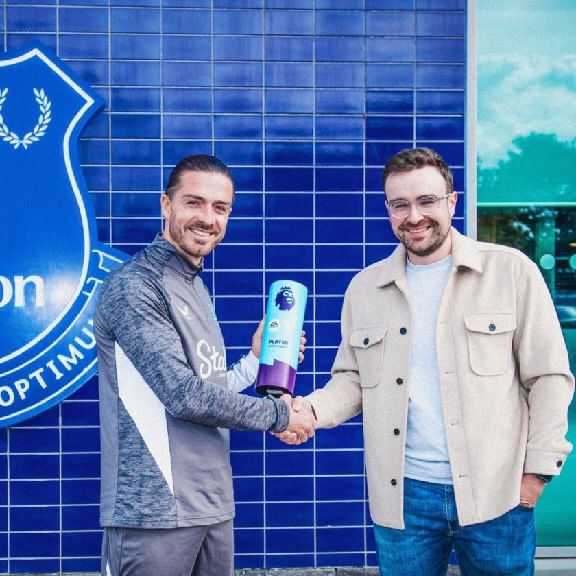 Не е Пастор: &pound;1000 глоба за Грийлиш за преминаване на червено