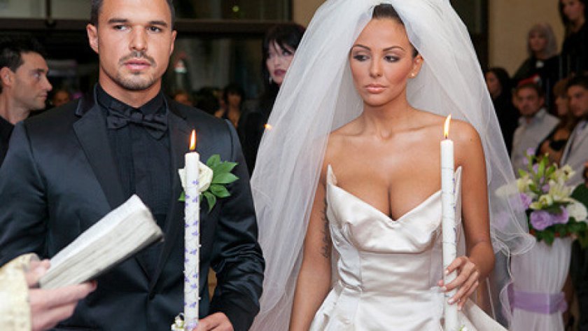 Плеймейтка номер 1 у нас - Николета Лозанова е предприела