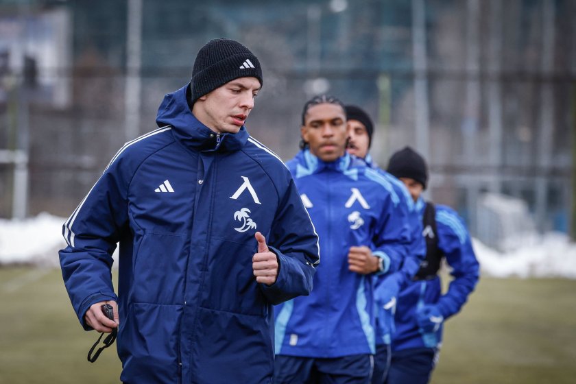 Пожар за малко да изпепели "Герена", мачът с Ботев Враца ще се проведе