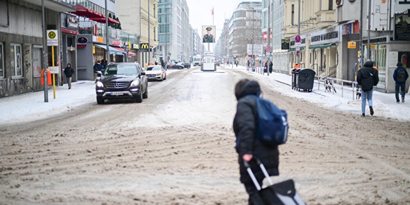Леден дъжд блокира Берлин