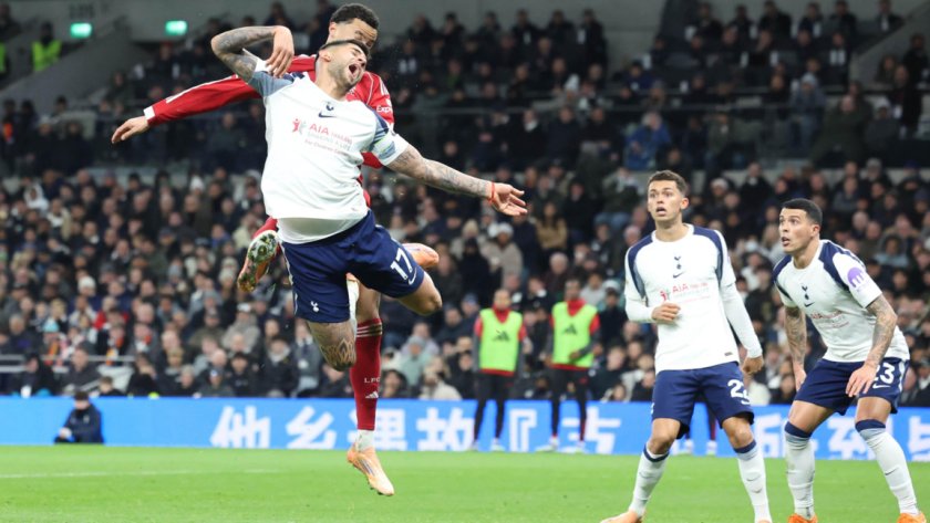 Черни облаци над Северен Лондон