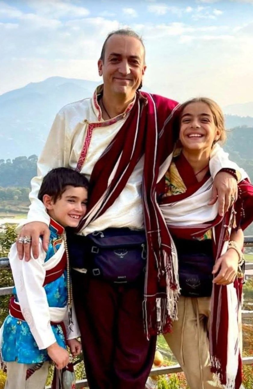 Шок-доклад на ДАНС: "Лама Иво" спял с децата само докато станат на 17 г.