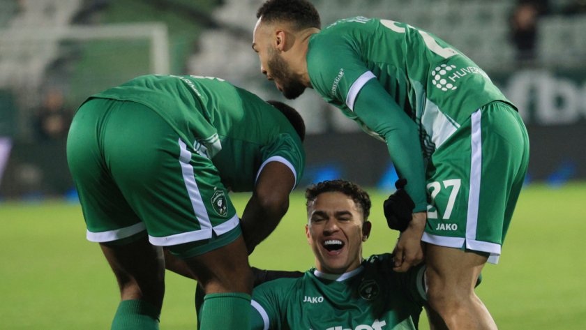 Лудогорец се готви да удари Фради в заснежения Разград