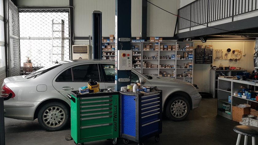 Дерат според колата в сервизите