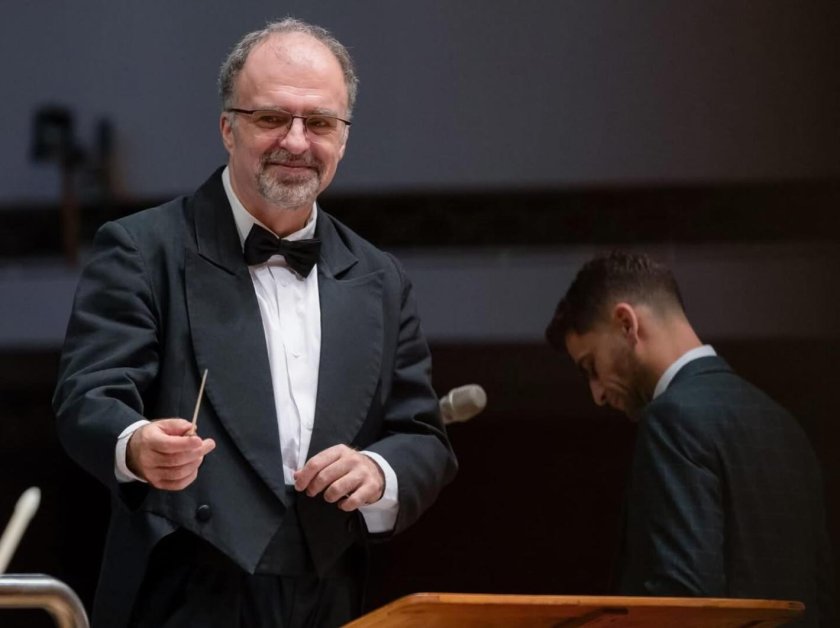 Найден Тодоров пак ще дирижира културата