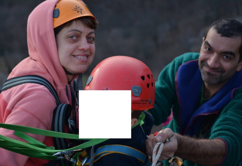 Яни Макулев, бащата на убития Алек: Майка му много работи, а и няма кола, не го е виждала през цялата 2025-а