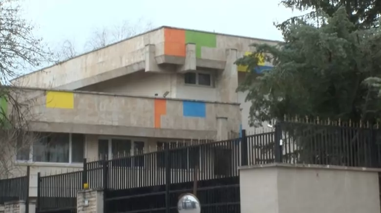 Разследват изтекли кадри от камера в столична детска градина