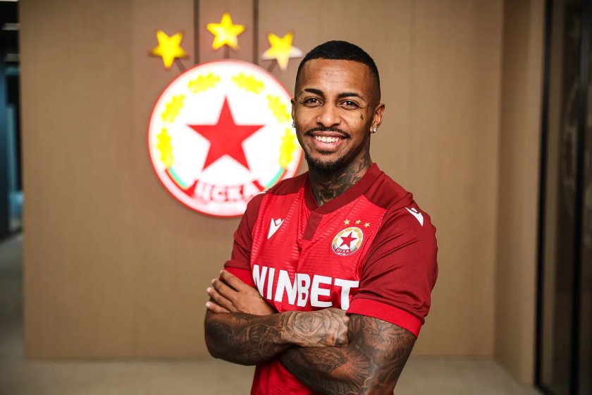 Пияндето Пастор ще играе за ЦСКА