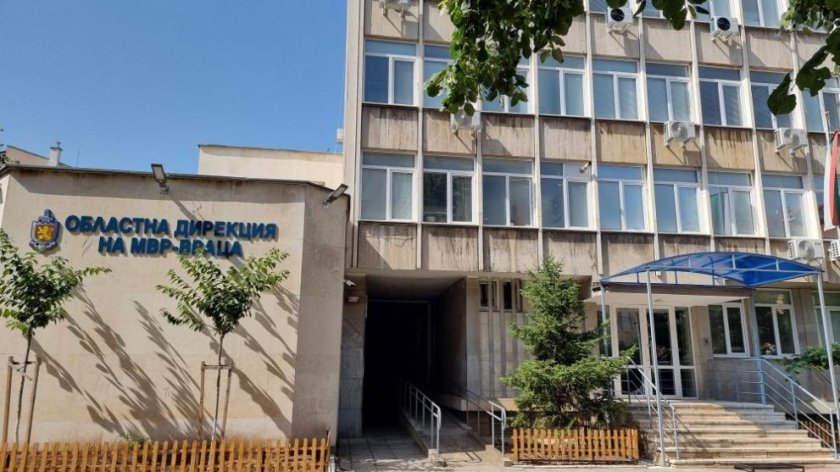 Разследват пожара в следствената служба във Враца