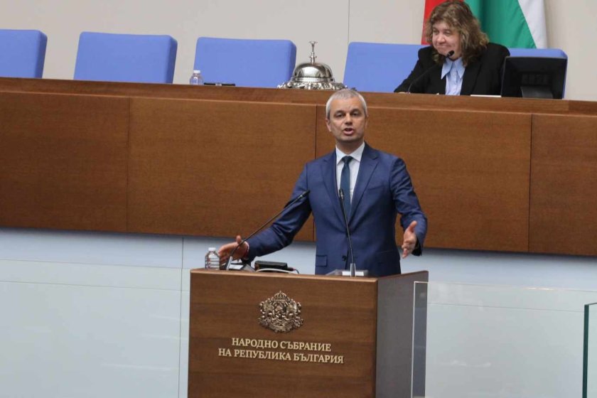 Костадинов: Има държавен чадър над сектата от "Петрохан"