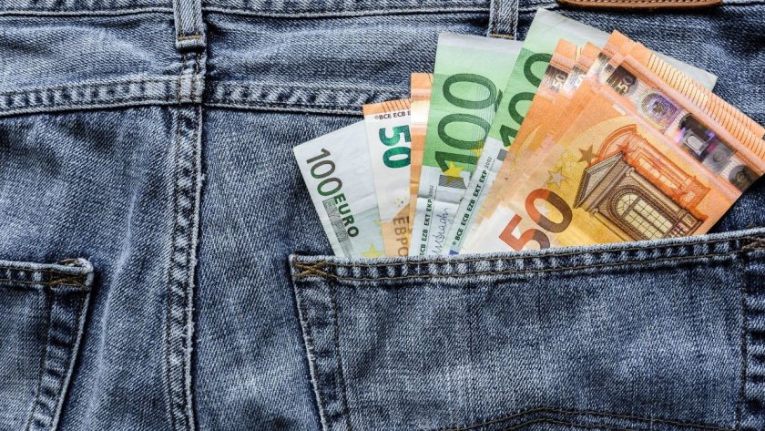 Съкращаваме разходите за дрехи и дома