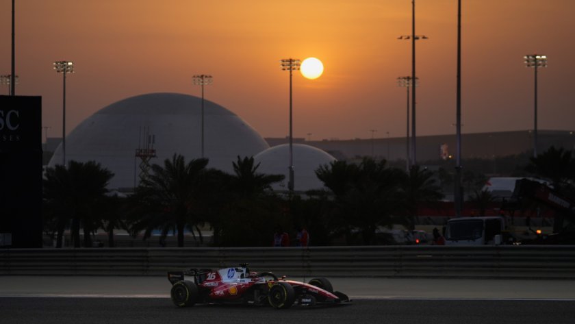 Ръсел изпревари Хамилтън в първия тест в Бахрейн