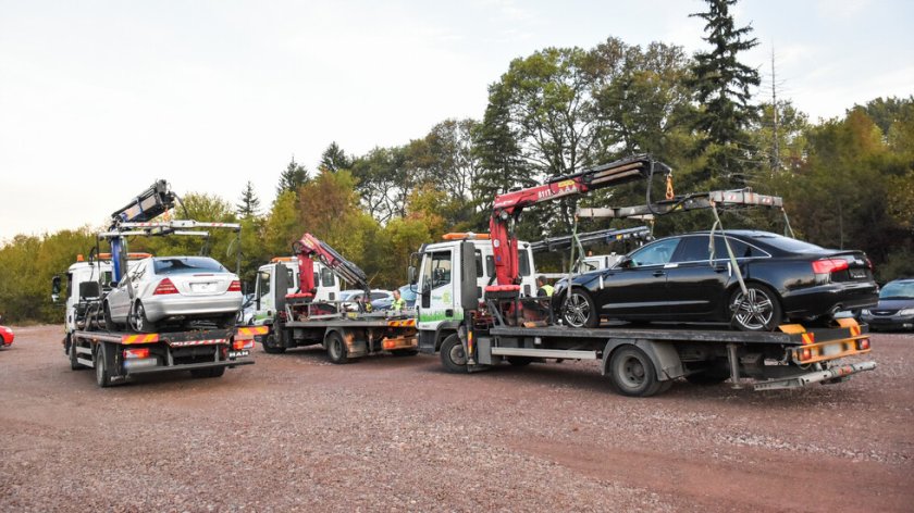 Дават на МВР паркинг за иззети автомобили