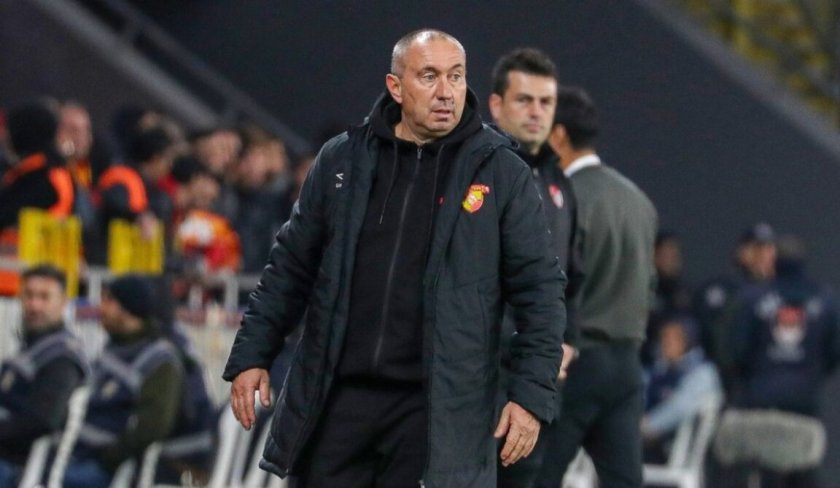 Бешикташ попиля Бащата на правилния футбол