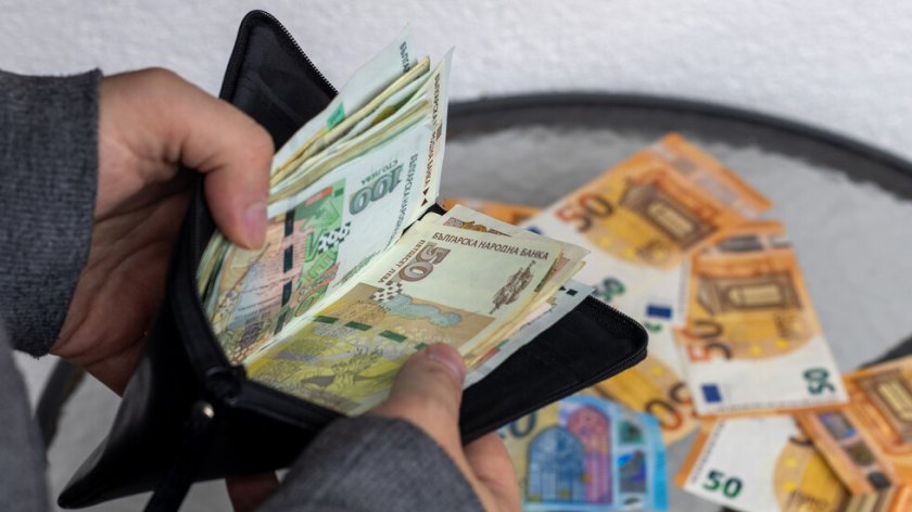 86% от левовете са вече извън обращение