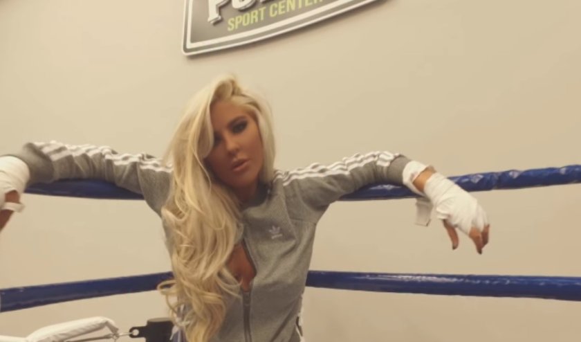 Андреа надяна боксови ръкавици, вихри се в залата на Кубрат (ВИДЕО)