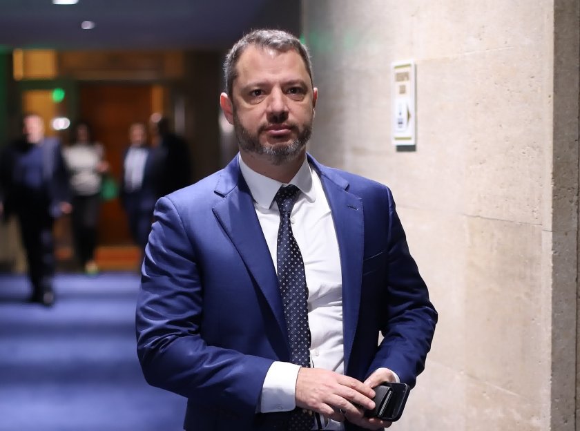 Депутатите се разбързаха да изберат нов подуправител на БНБ 