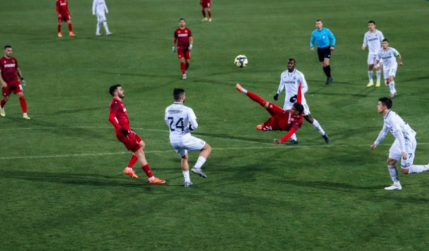 След зрелищния гол: Ще се нареди ли Пиедраита до Роналдо за наградата на ФИФА?