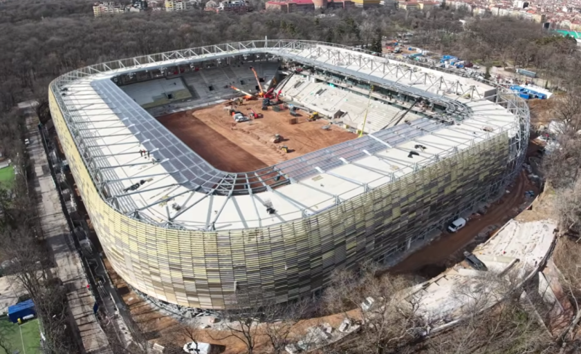 Сред бетон и прах се ражда мечта... (ВИДЕО)