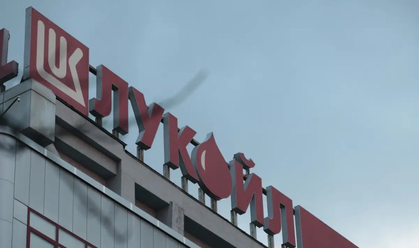 Швейцарски акционер в "Лукойл" ни заплашва с арбитраж заради външно управление на дружества