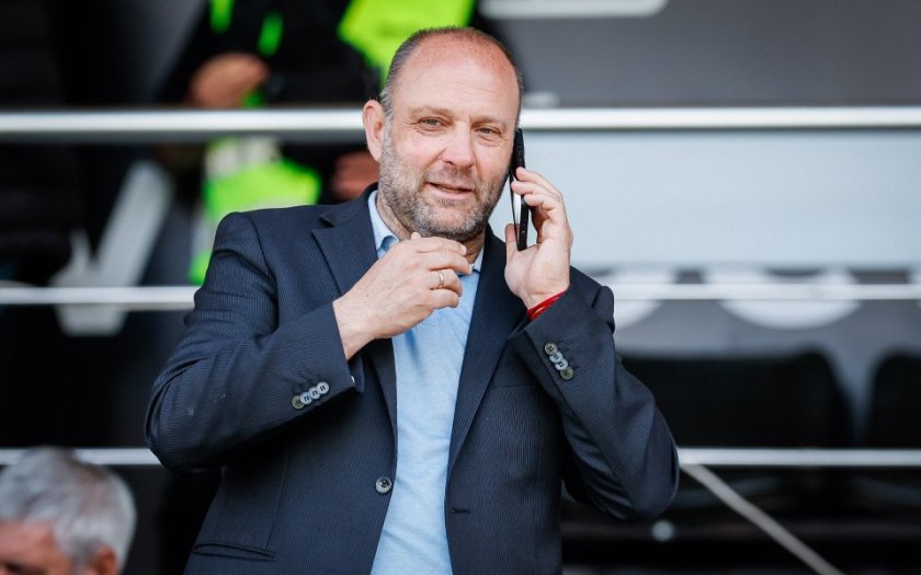 Тити Папазов от Израел: На 500 метра от нас падна бомба