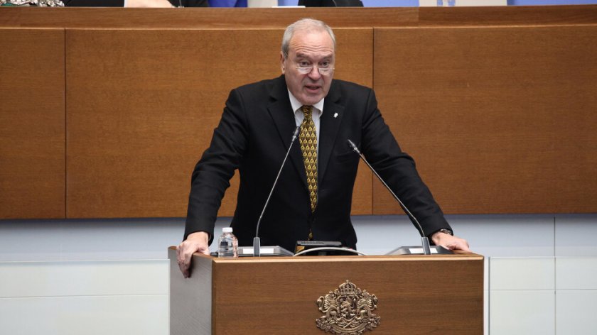 Виктор Папазов се закле като депутат от &bdquo;Възраждане&ldquo; на мястото на Славчо Крумов