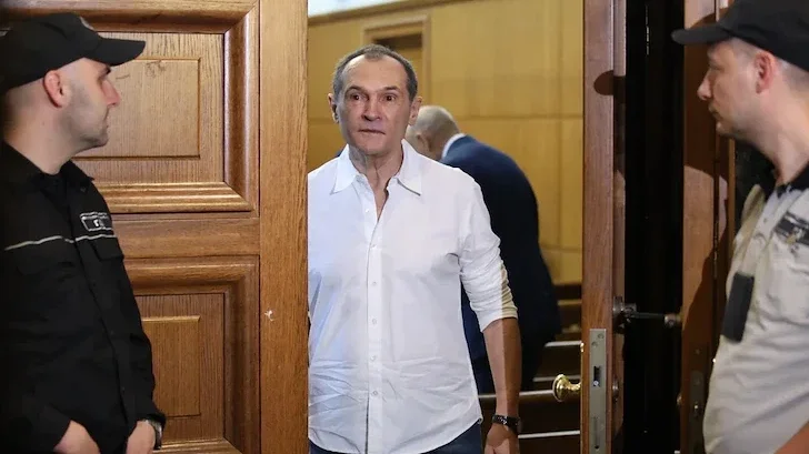 Хазартното дело срещу Васил Божков продължава с четене на експертизи