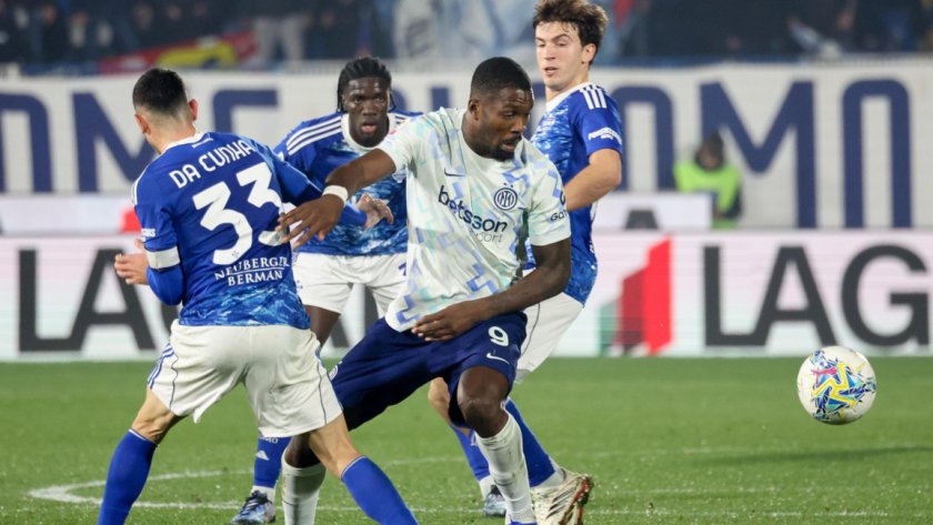 Комо и Интер оставиха развръзката за реванша