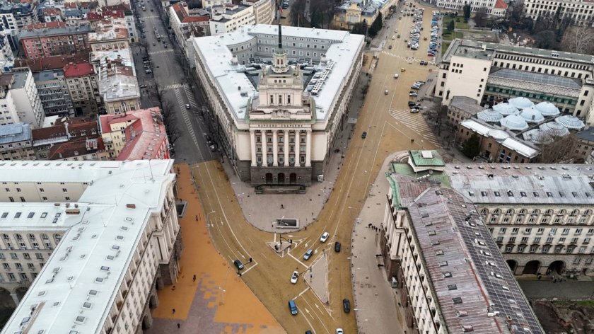 Парламентът се събира извънредно заради кризата в Ормузкия проток