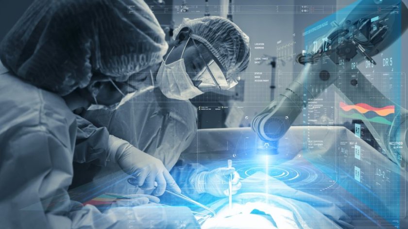 Лондонски хирург оперира пациент на разстояние 2400 км с помощта на робот 