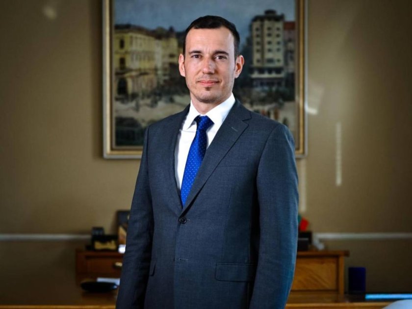 Терзиев пита кой прави кал в транспорта