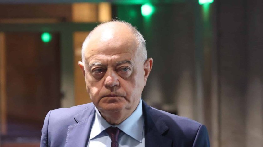 ПП-ДБ поиска Макрон да включи България в ядрения чадър