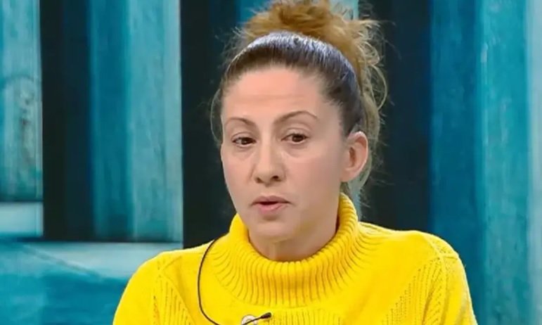 Странно - профилът във Фейсбук на Ралица Асенова - майката