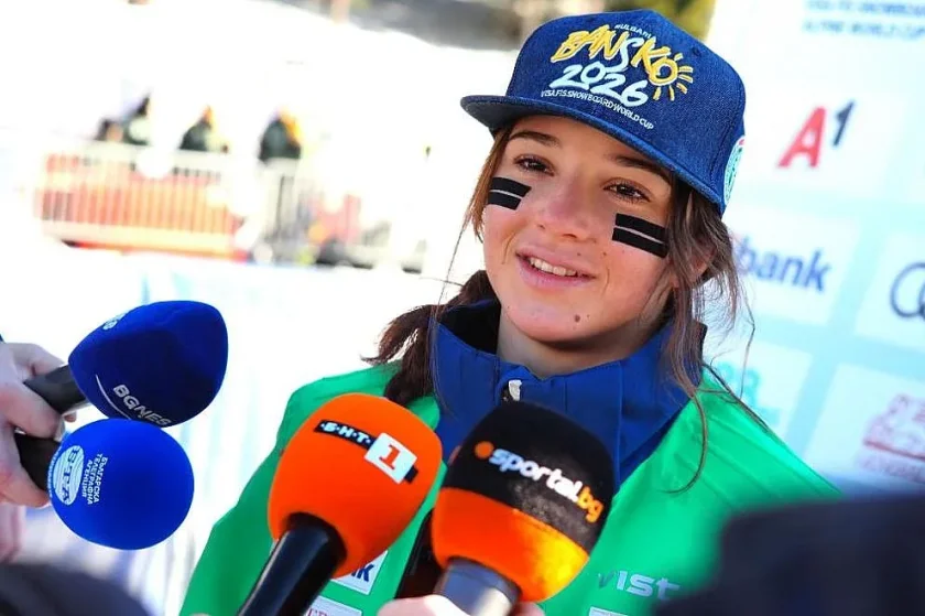 Над 3 часа продължава операцията на Малена в Грац