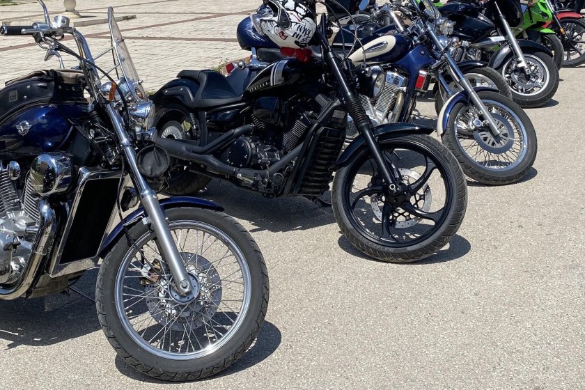 Мотошествие променя движението около Катедралния храм 