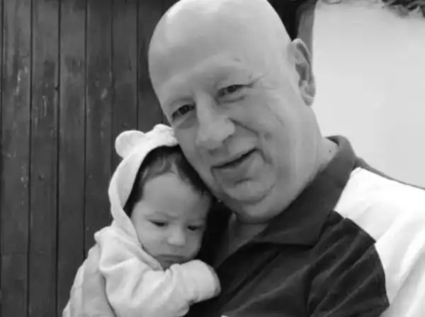 КОШМАР! Умря дядото на 6-годишния Ангел, отишъл си от зъболекарска упойка