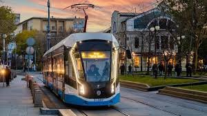 22 души пострадаха при катастрофа между трамваи в Москва 