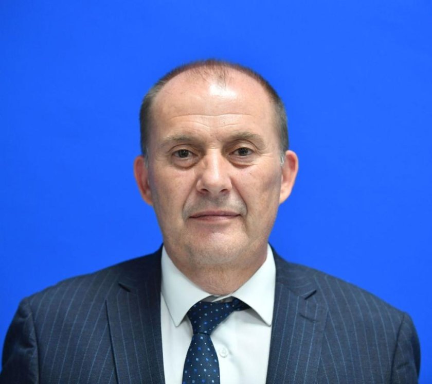 ВАС спря отстраняването на кмета на Кубрат Алкин Неби