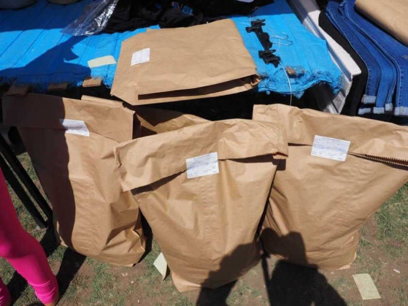 ГДБОП разби канал за фалшиви дрехи при операция край Свиленград (СНИМКИ)