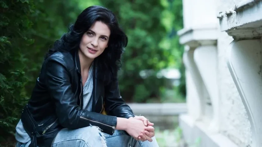 Актрисата Диана Димитрова представя изложба "Сънища и сенки"