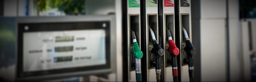 САЩ свалиха санкциите за купуването на петрол от Русия