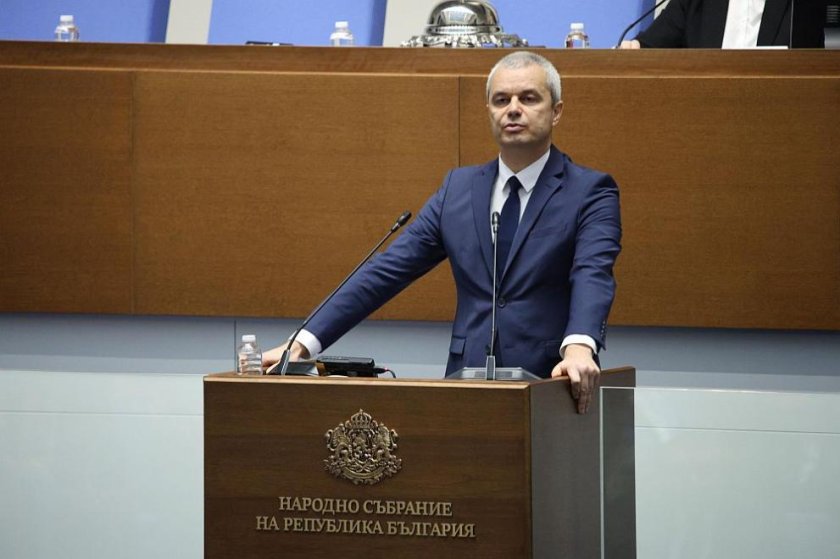 Костадинов повежда листата на "Възраждане" във Варна 