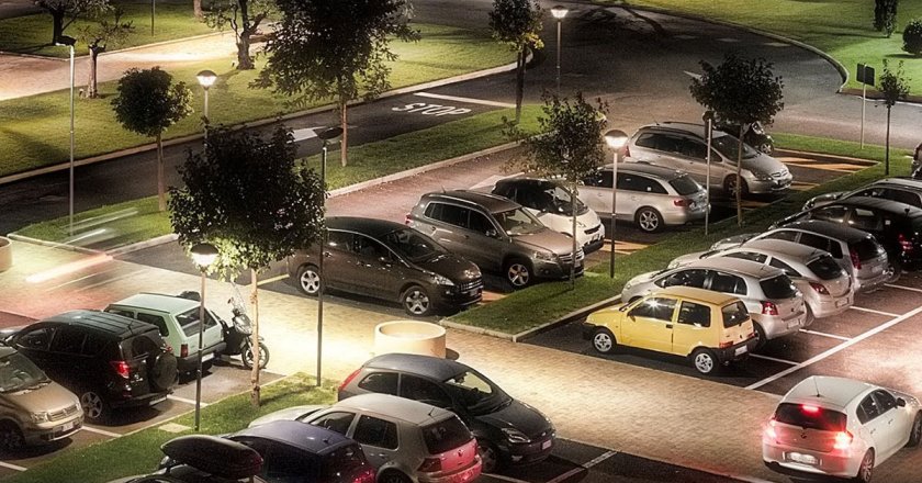 Общината се гласи да строи 10 паркинга